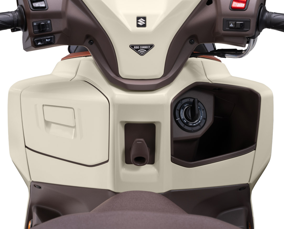 Quick-Access Front Right Pocket